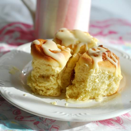 Maple Frosted Cinnamon Rolls
