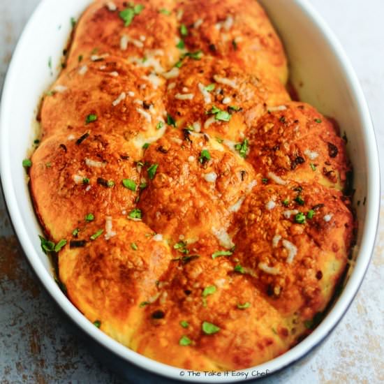 Pull-Apart Cheesy Garlic Bread