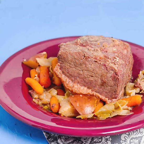 Crock Pot Apple Cider Corned Beef