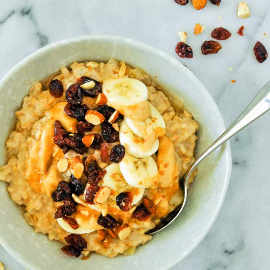 Slow Cooker Peanut Butter Oatmeal