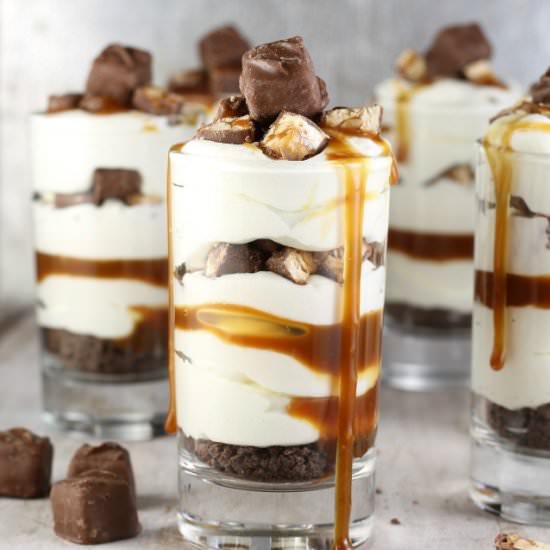 No Bake Snickers Cheesecake