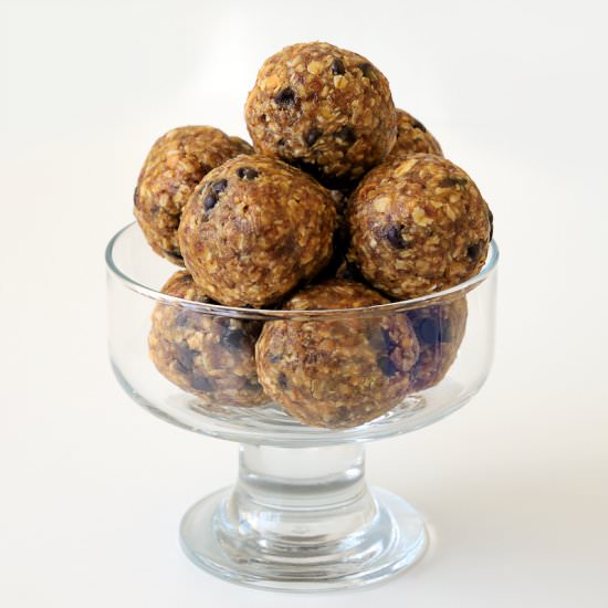 Vegan No-Bake Energy Bites