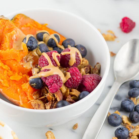 Baked Sweet Potato Breakfast Bowl