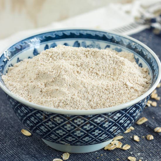 How to Make Oat Flour