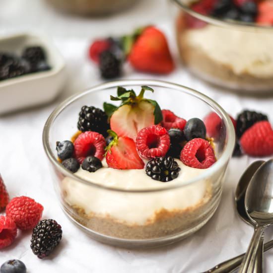 Vanilla Cream Custard Berry Tarts