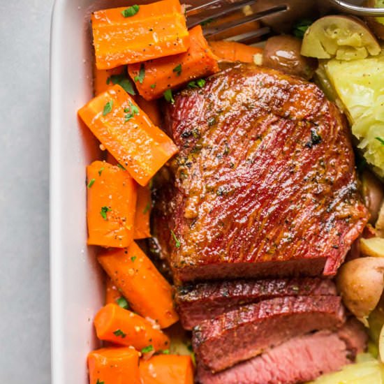 Slow Cooker Corned Beef & Cabbage