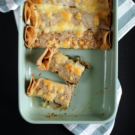 Rye pancakes with spinach