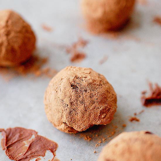 3 ingredient chocolate truffles