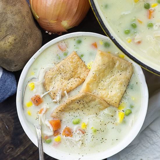 CHICKEN POT PIE SOUP