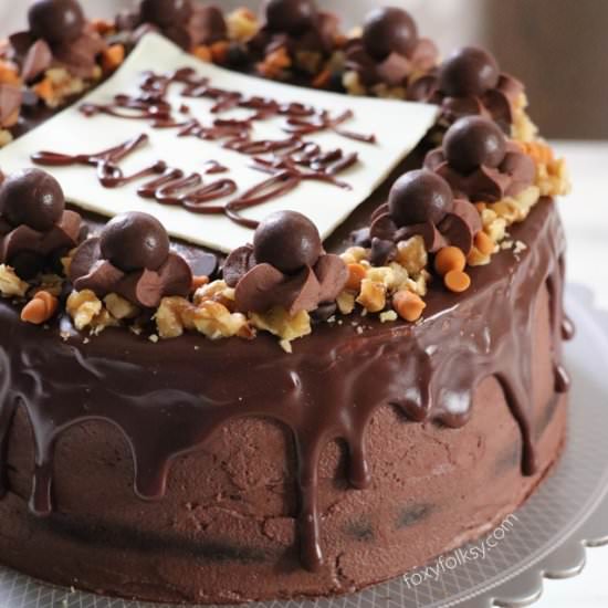 Bare Chocolate Drip Cake