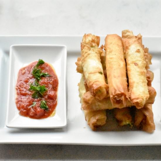 Sigara Borek (Fried Cheese Rolls)