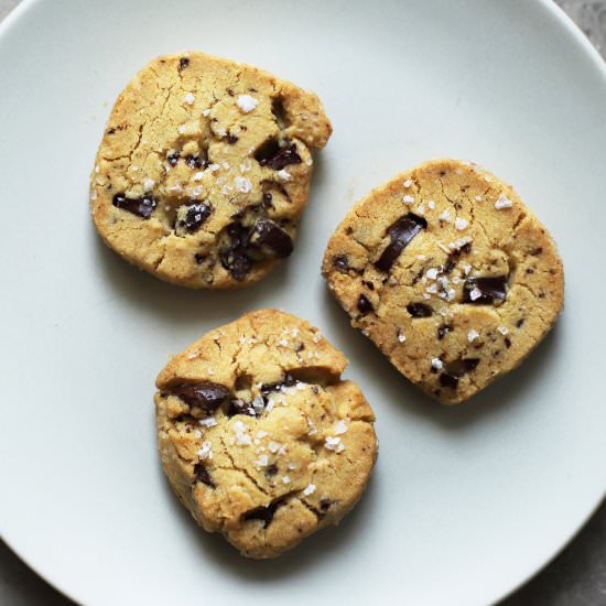 chocolate chunk ghraybeh