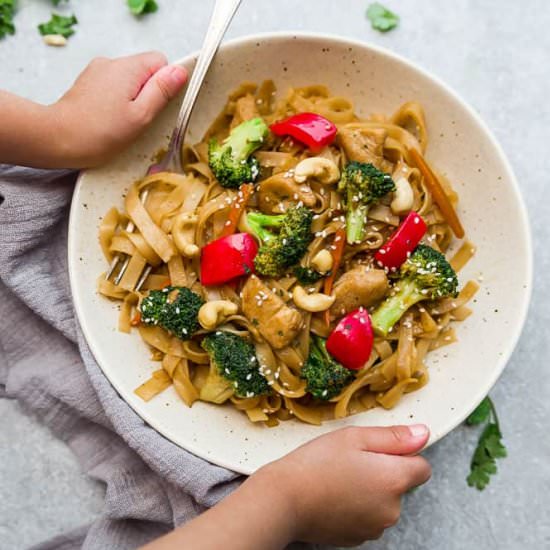 Easy Chicken Stir Fry Noodles
