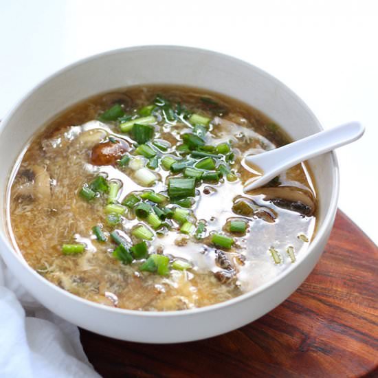 Easy Vegetarian Hot and Sour Soup