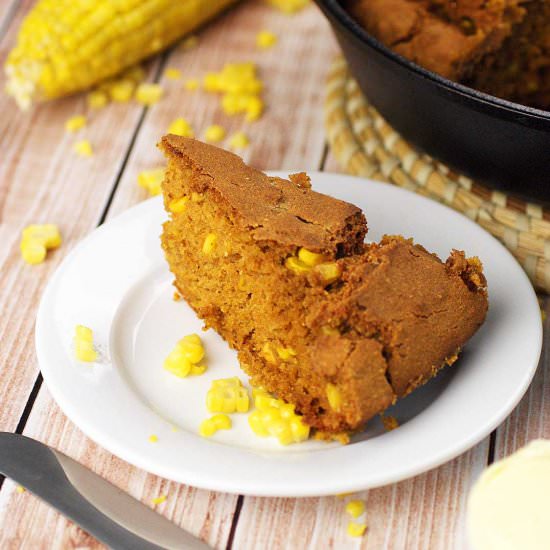 Easy Cast Iron Skillet Cornbread