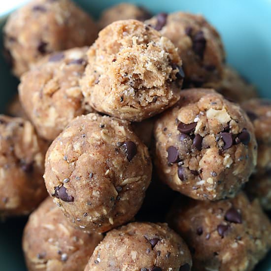No Bake Chocolate Chip Cookie Bites