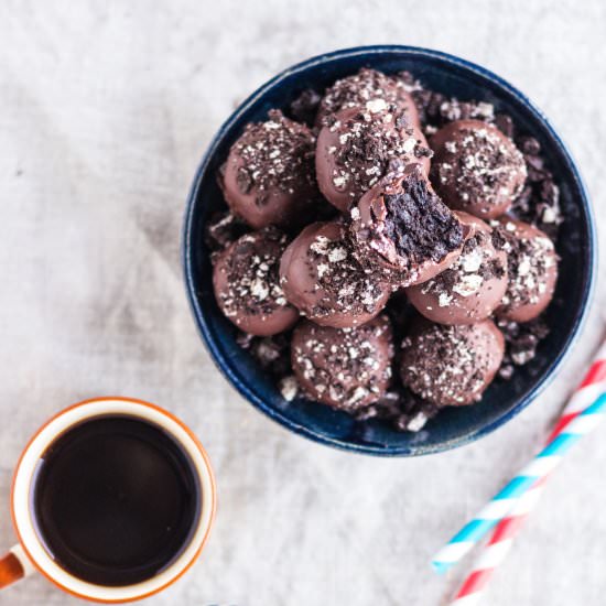 Vegan Cookies & Cream Truffles