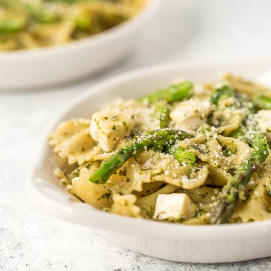 Spring Pesto Pasta with Asparagus