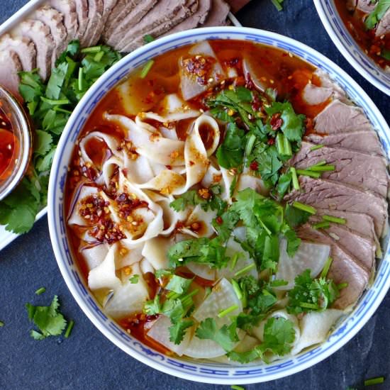 Lanzhou beef noodle soup