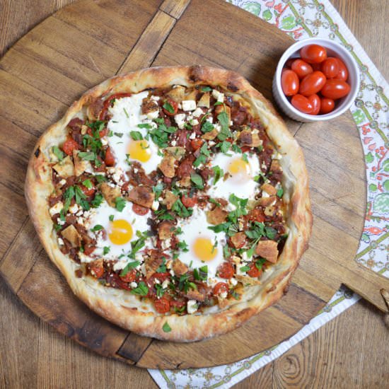 Shakshuka pizza