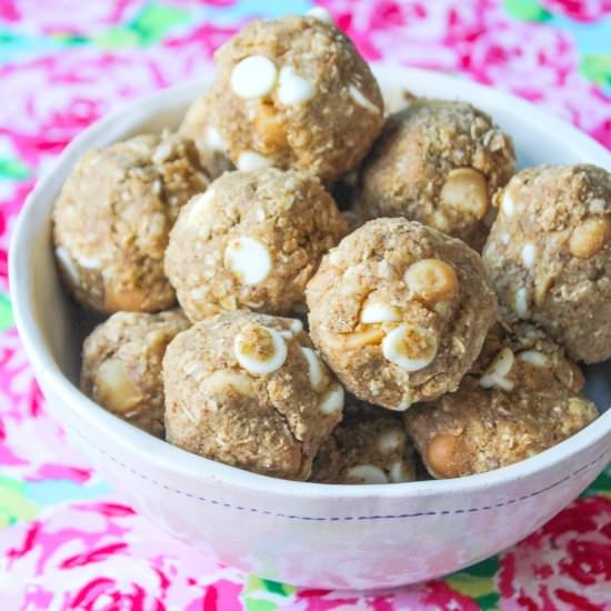 White Chocolate Macadamia Nut Balls