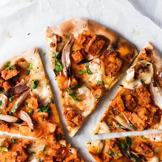 Vegan Cheey Buffalo ‘Chicken’ Pizza