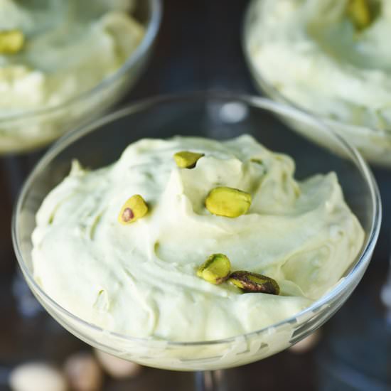 Low-Carb Pistachio Mousse