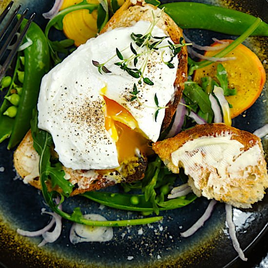 How to Poach Eggs