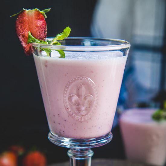 Strawberry Lassi