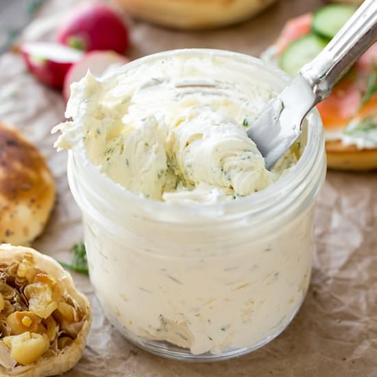 Roasted Garlic Schmear