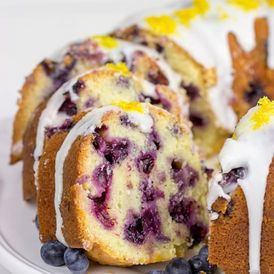 Lemon Blueberry 7UP Pound Cake