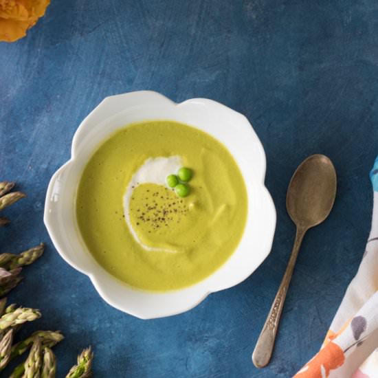Creamy Spring Pea & Asparagus Soup