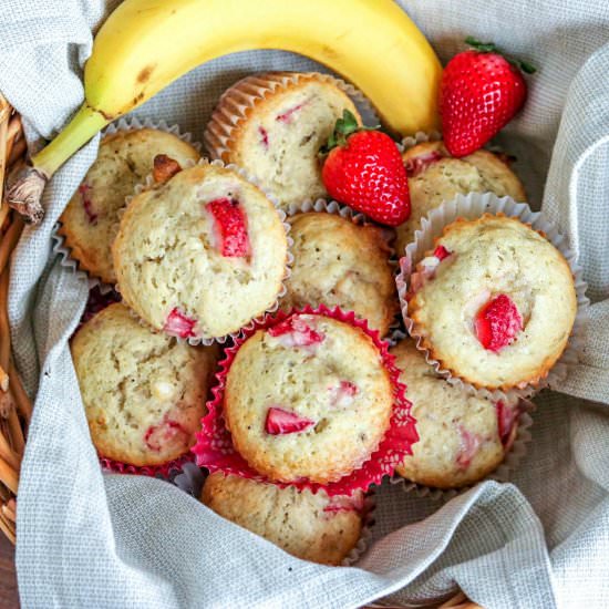 Fresh Strawberry Banana Muffins
