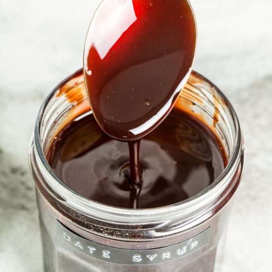 Homemade date syrup