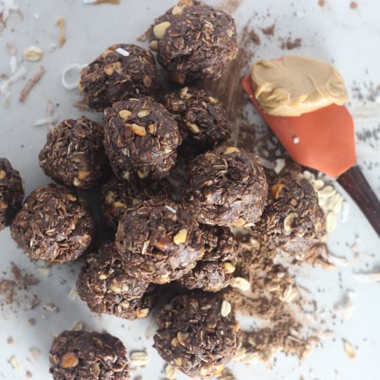 Chocolate Peanut Butter Energy Ball