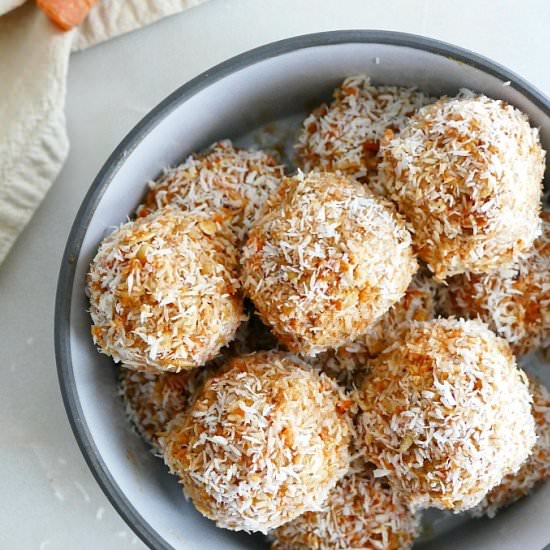 Healthy Carrot Cake Bites