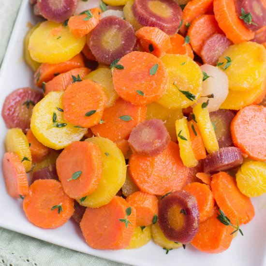 Honey Thyme Garlic Carrots