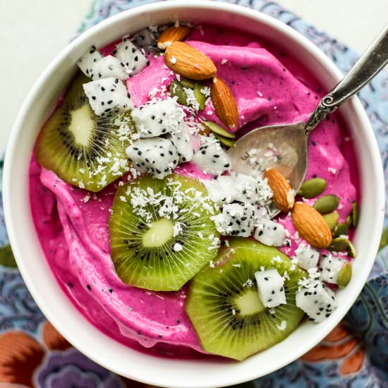 Pitaya Smoothie Bowls