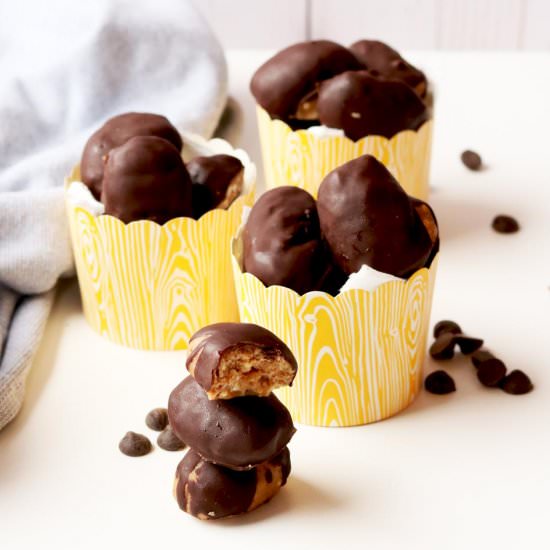 Homemade Reese’s Peanut Butter Eggs