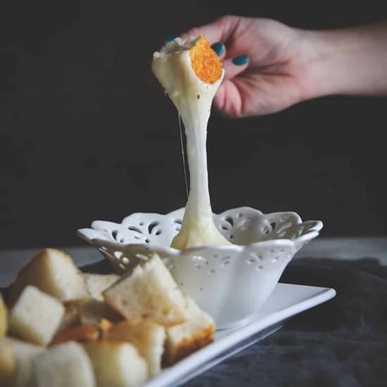5 Minute Microwave Cheese Fondue