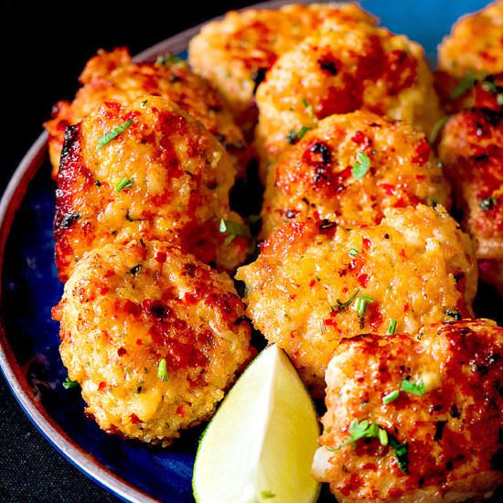 SHRIMP CAKES