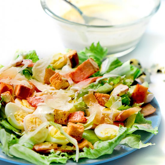 LIGHT, CREAMY CAESAR SALAD
