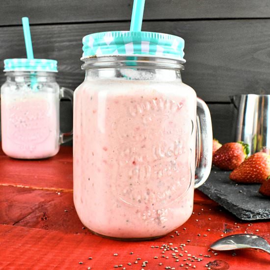 Simple Strawberry Smoothie