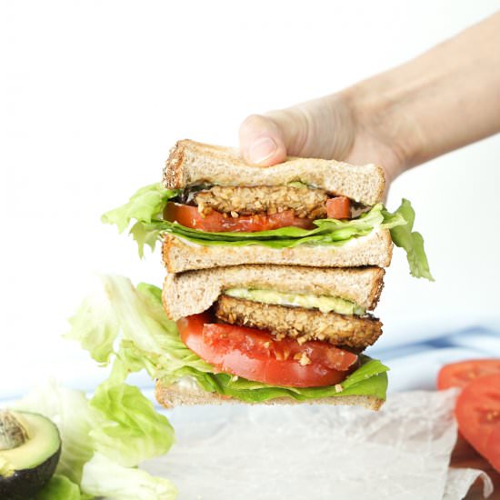 TTLA – Tempeh, Tomato, Lettuce, Avo
