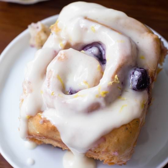 Lemon Poppyseed Blueberry Rolls