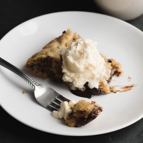 Chocolate Chip Skillet cookie