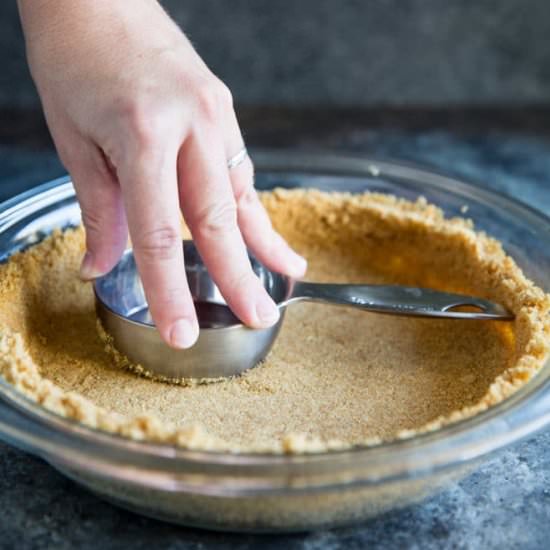 How to Make a Graham Cracker Crust