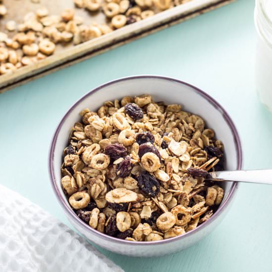 Oatmeal Raisin Cookie Granola