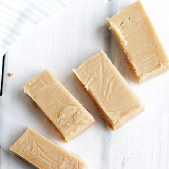 Healthy Peanut Butter Caramel Fudge