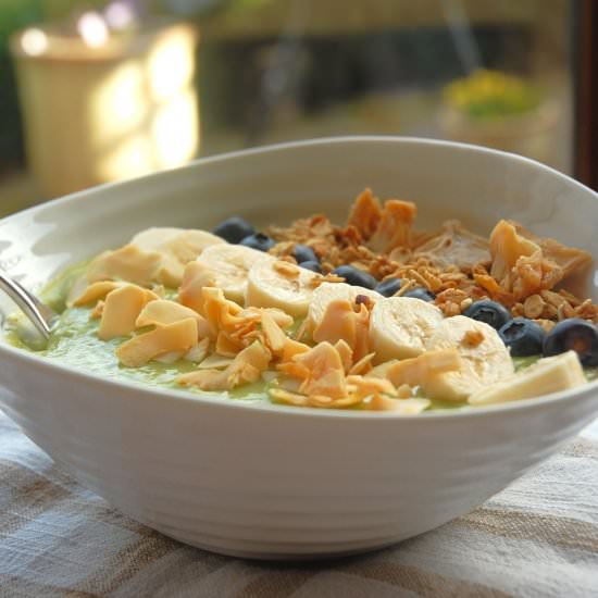 Tropical Smoothie Bowl